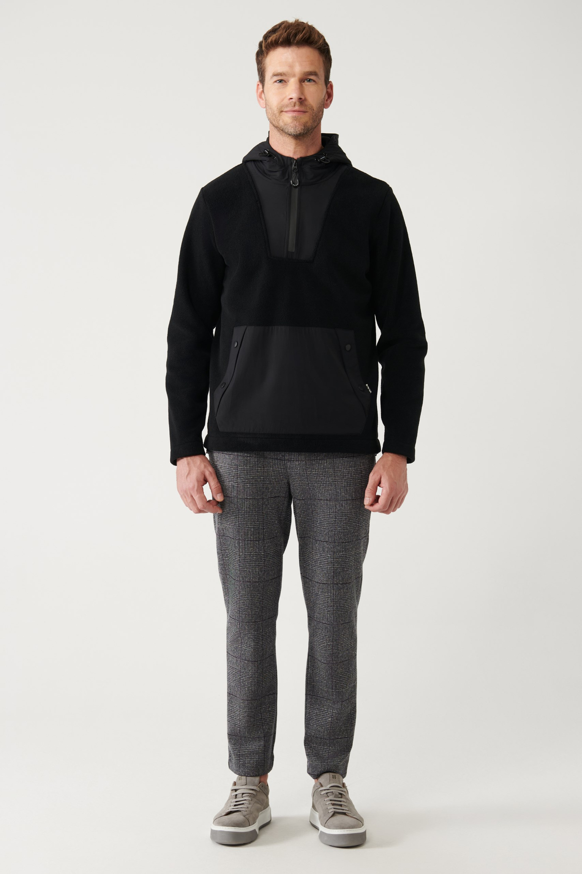 Siyah Soğuğa Dayanıklı Kapüşonlu Garni Kumaş Detaylı Polar Sweatshirt