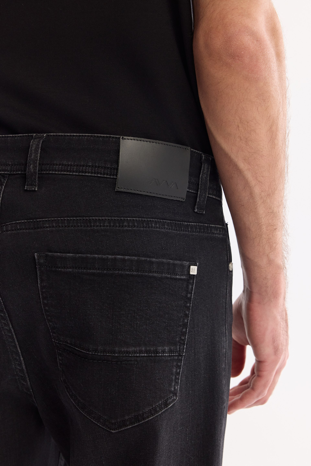 Siyah Taş Yıkamalı Pamuklu Elastan Jean Pantolon