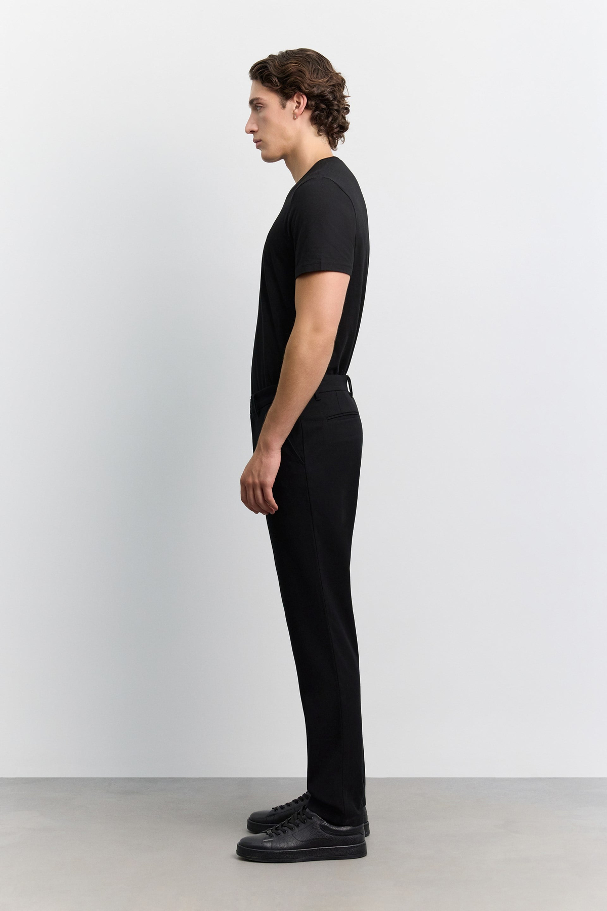 Siyah Yanı Lastikli Fermuar Detaylı Yumuşak Tuşeli Yün Karışımlı Slim Fit Pantolon