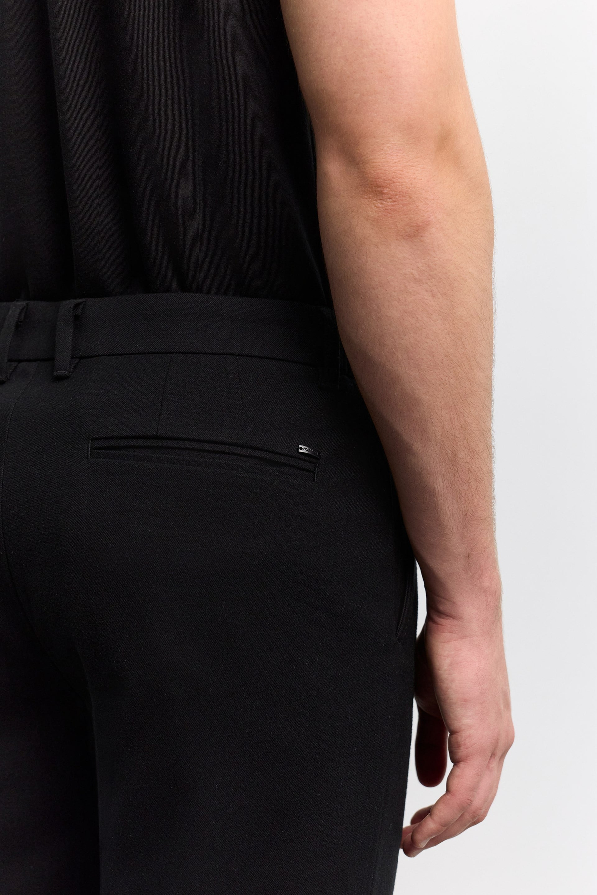 Siyah Yanı Lastikli Fermuar Detaylı Yumuşak Tuşeli Yün Karışımlı Slim Fit Pantolon