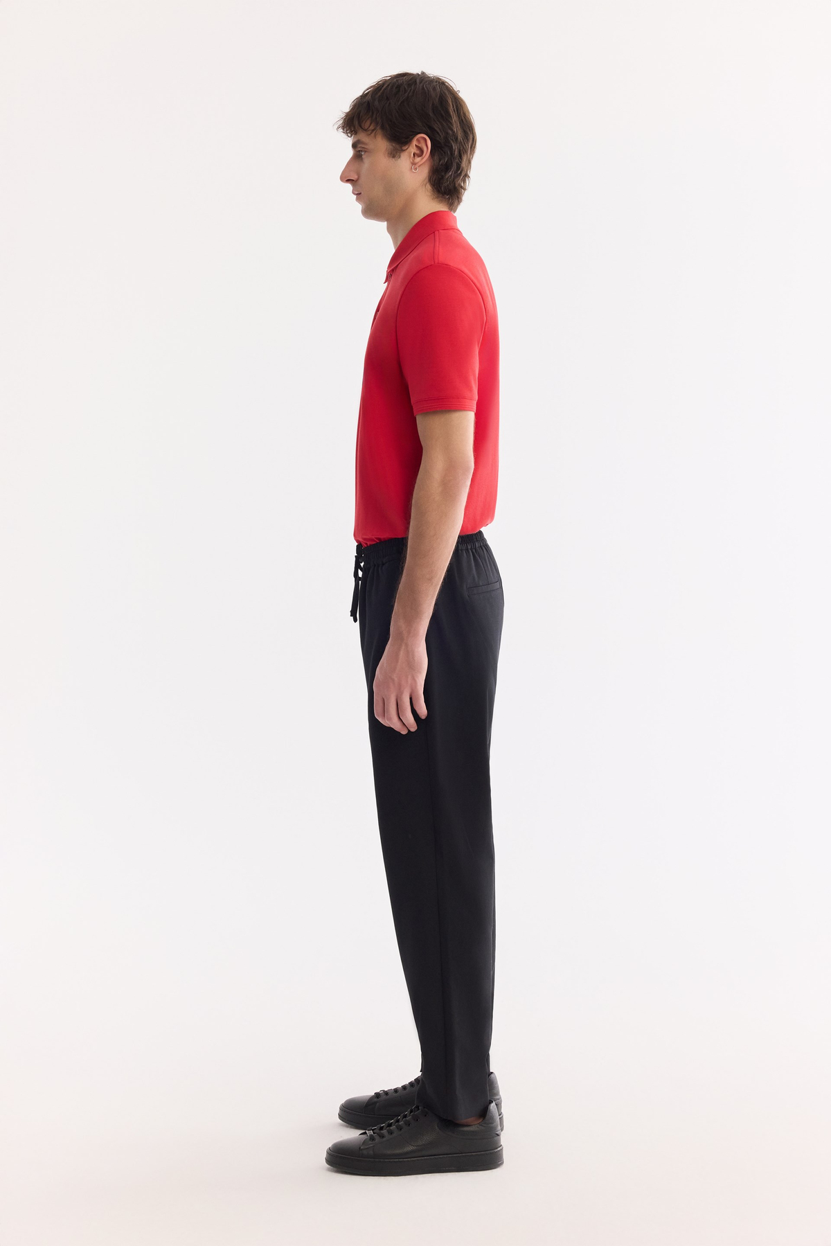 Siyah Yumuşak Tuşeli Beli Full Lastikli Relaxed Fit Pantolon