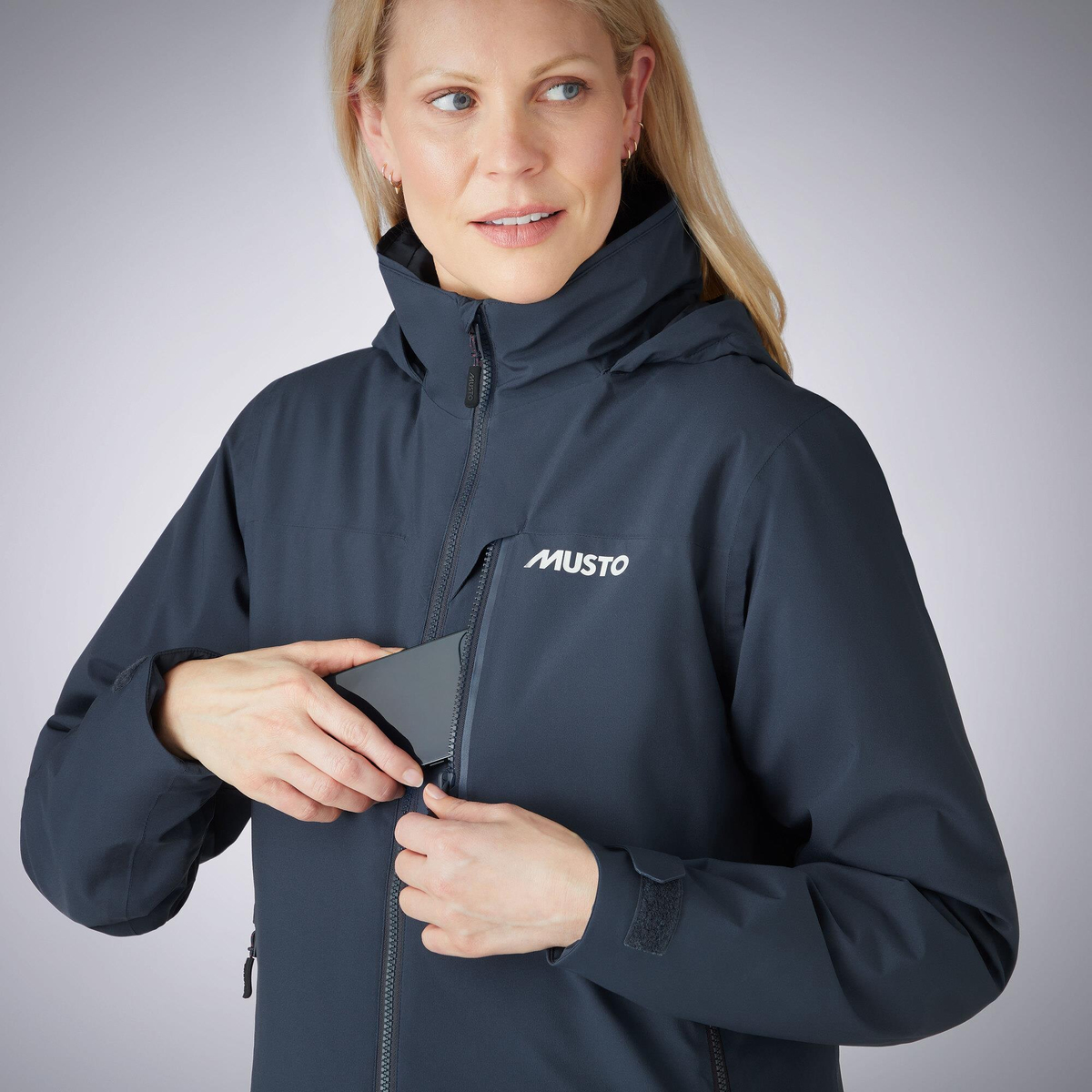 MUSTO W BR1 PL MIDLAYER KADIN MONT