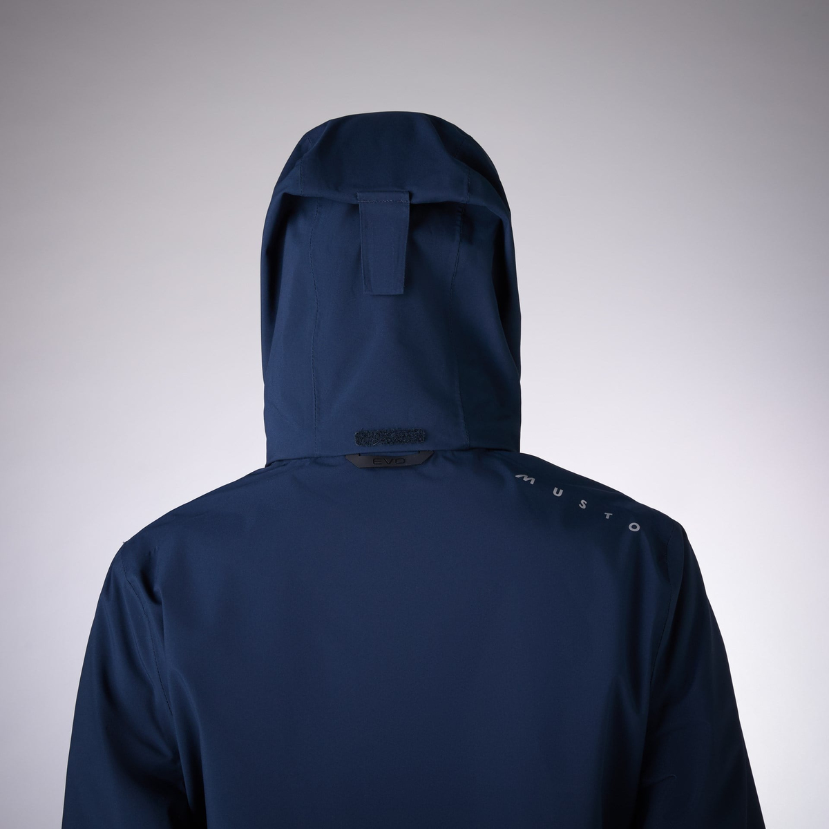 MUSTO W EVO WP CREW MONT
