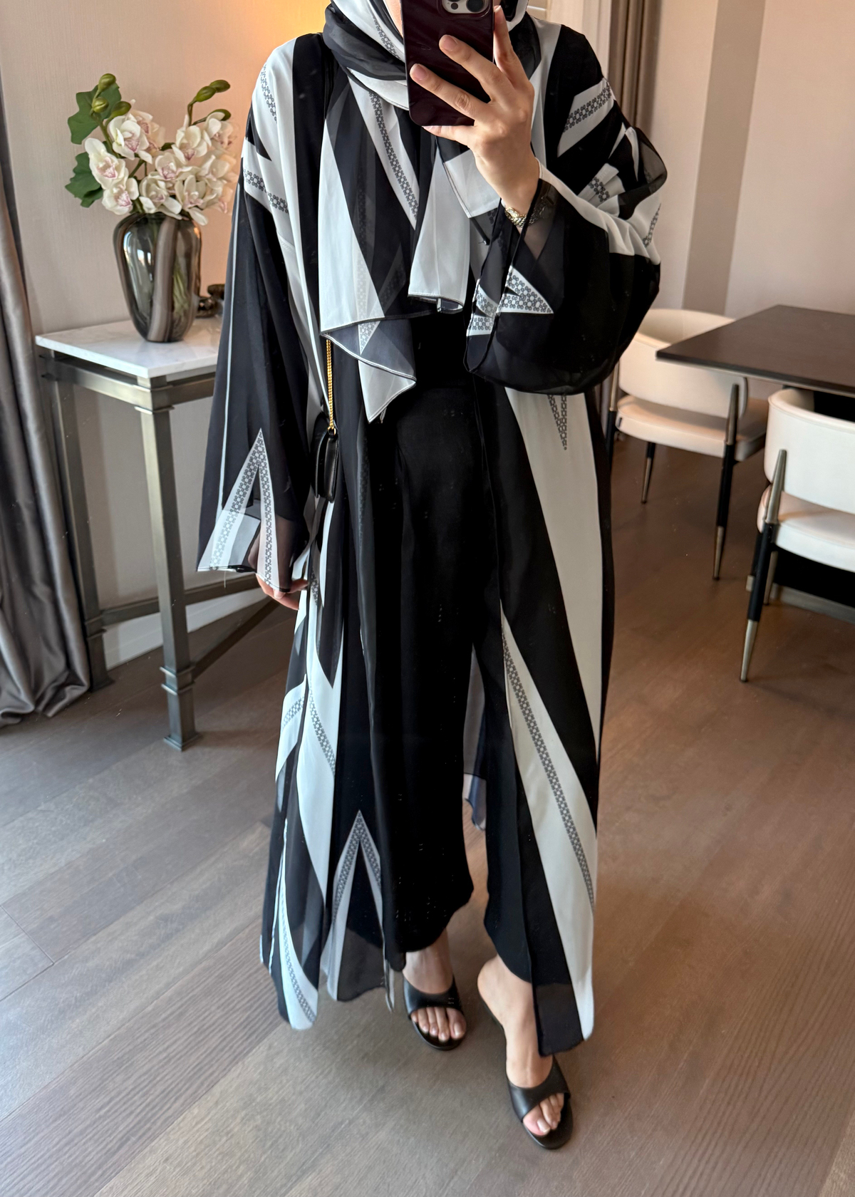 Şallı Zen Abaya Siyah-Beyaz