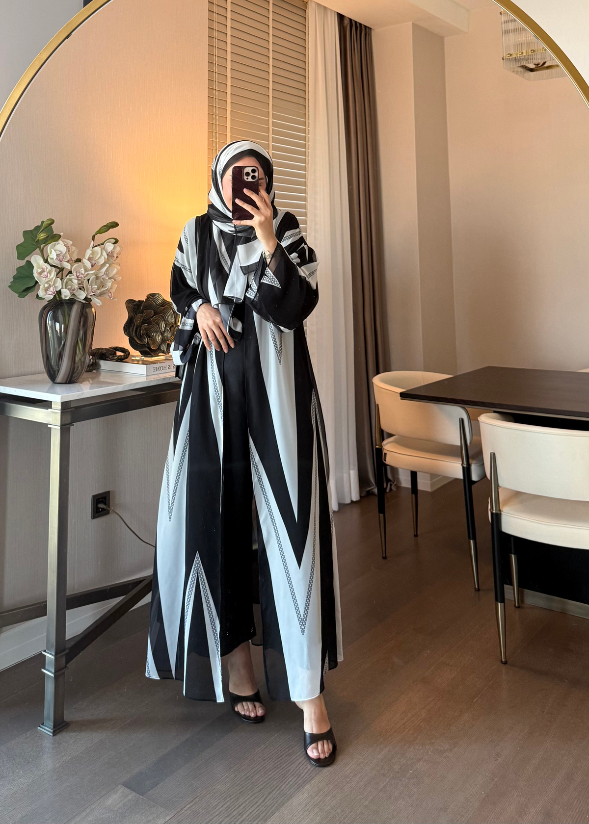 Şallı Zen Abaya Siyah-Beyaz