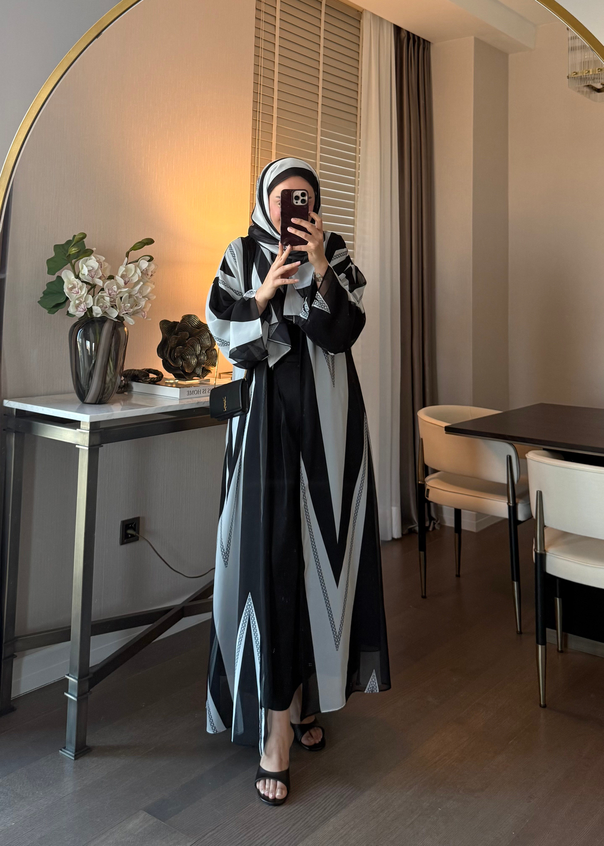 Şallı Zen Abaya Siyah-Beyaz