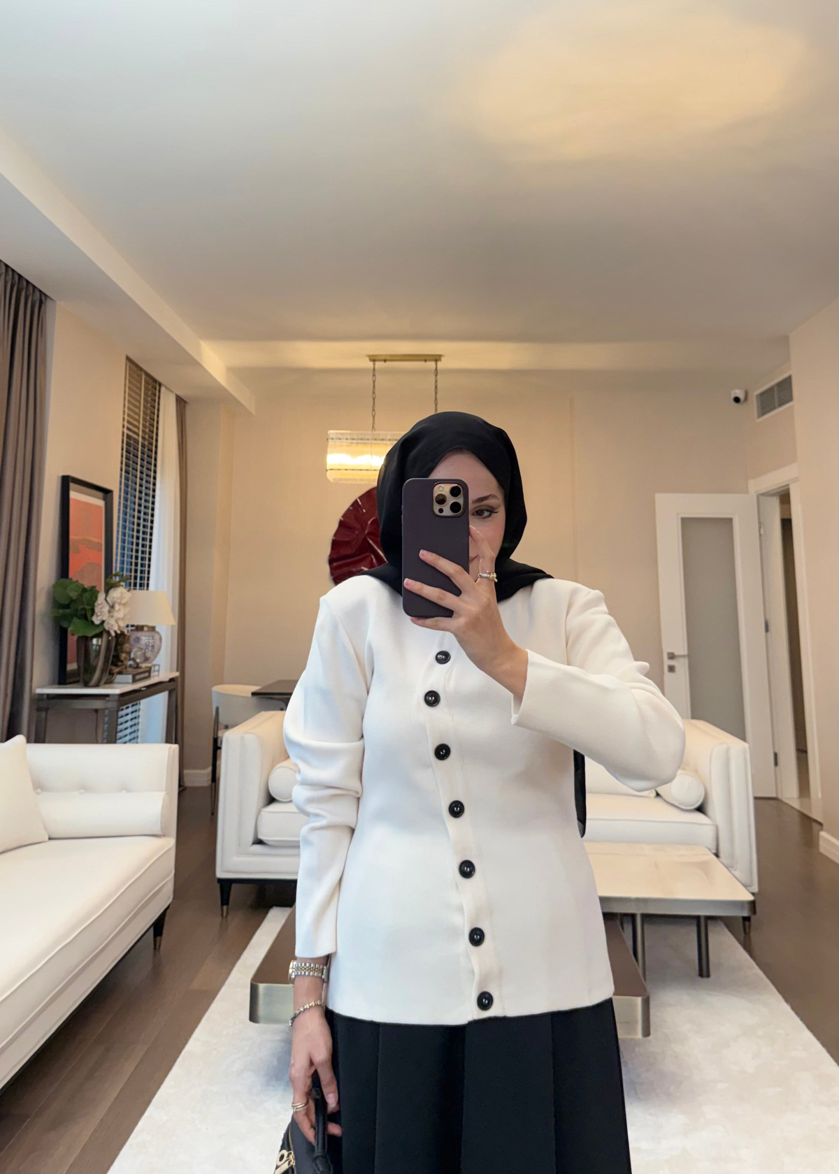 Asimetrik Düğme Detaylı Triko Hırka Krem