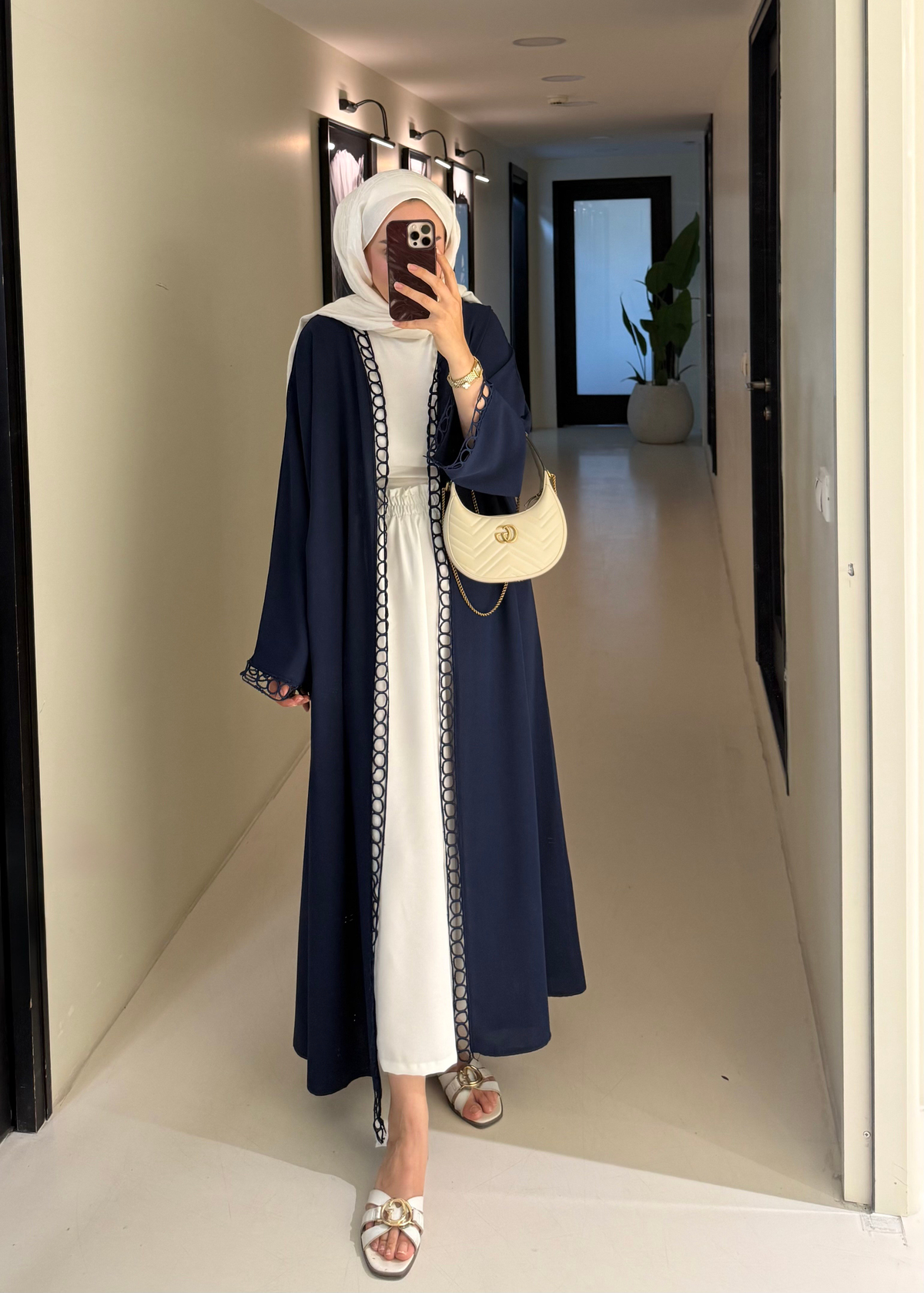 Brode Nakışlı Abaya Siyah