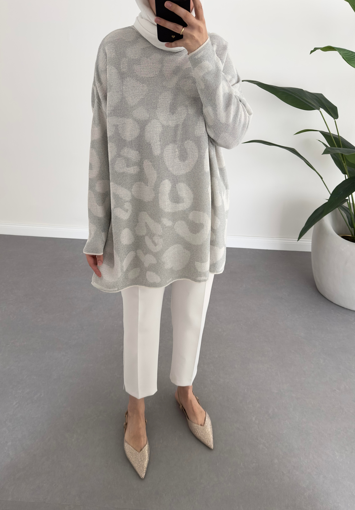 Leoparlı Simli Triko Gri