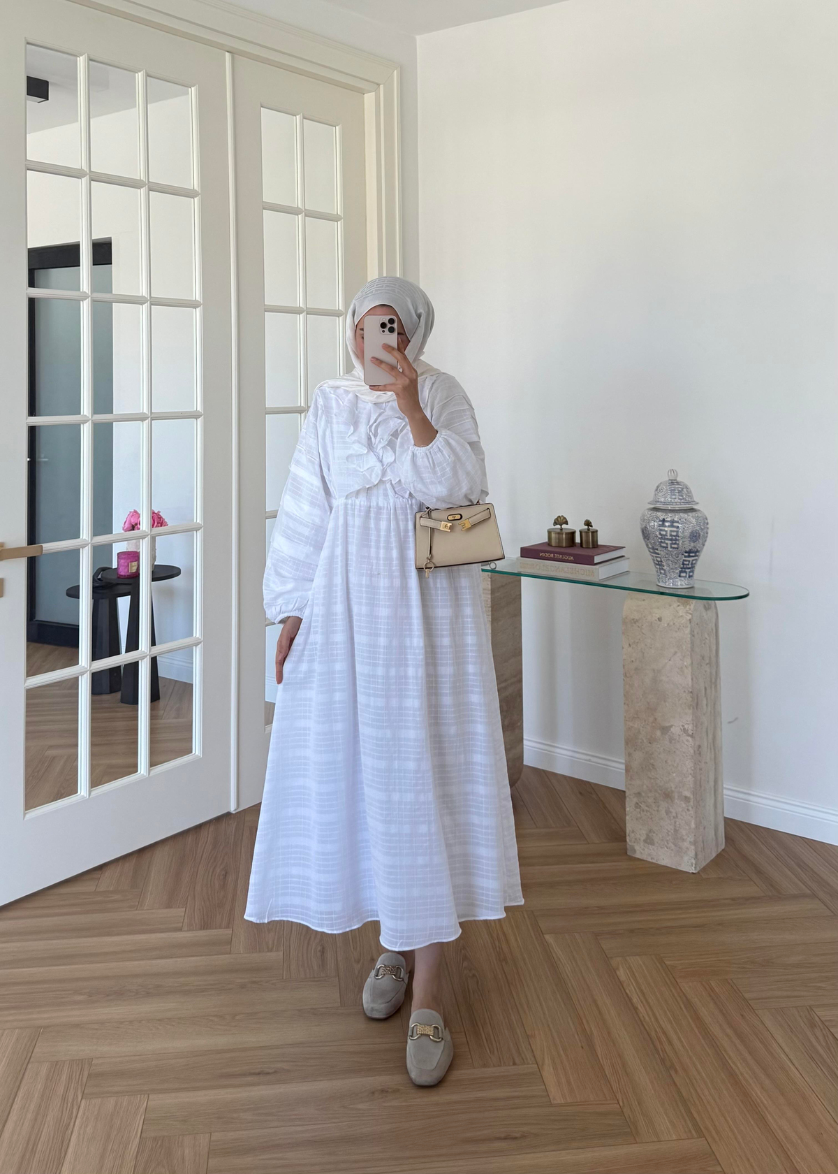 Önü Fırfırlı Elbise Ekru