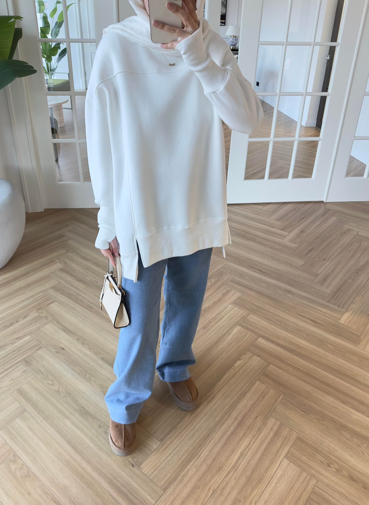 Parmak Geçirmeli Sweatshirt Ekru