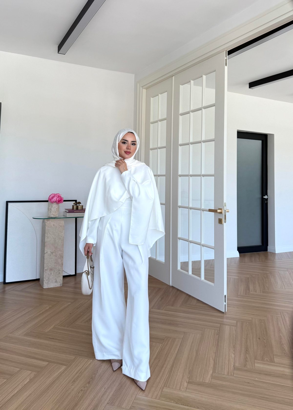 Pelerinli Tasarım Tulum Ekru