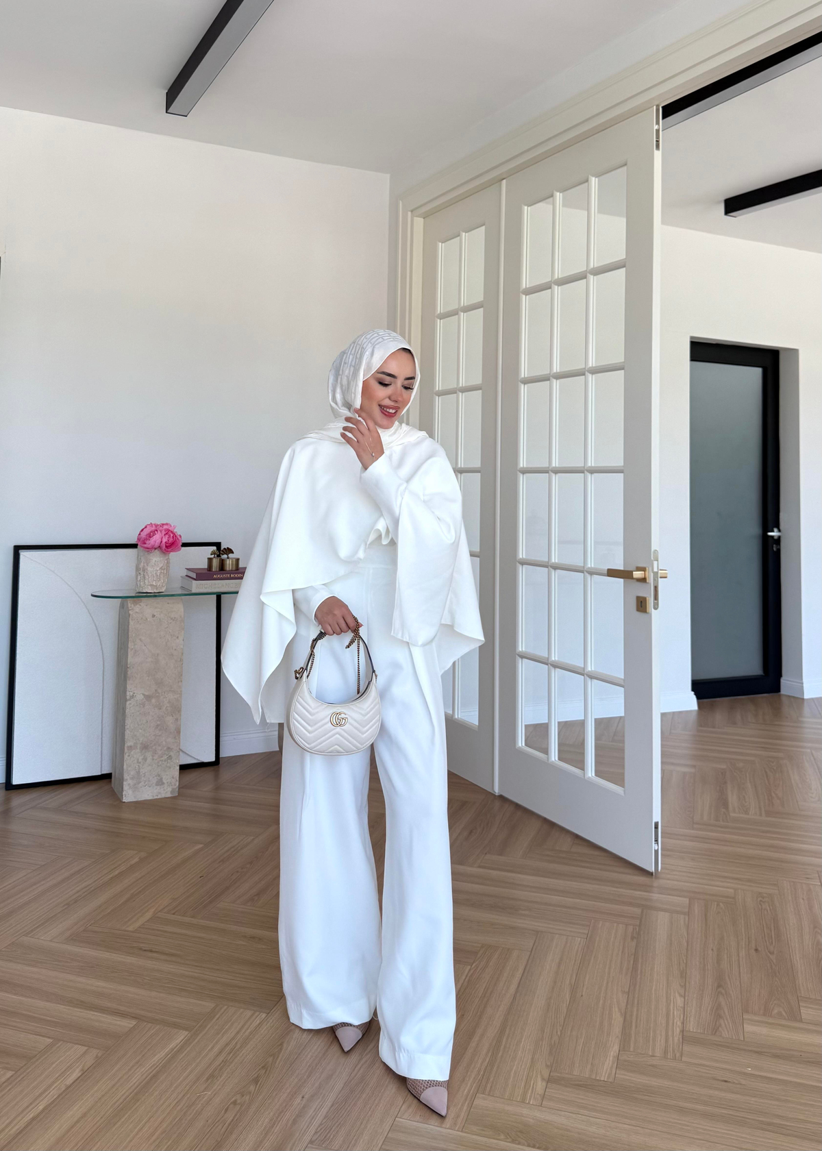 Pelerinli Tasarım Tulum Ekru
