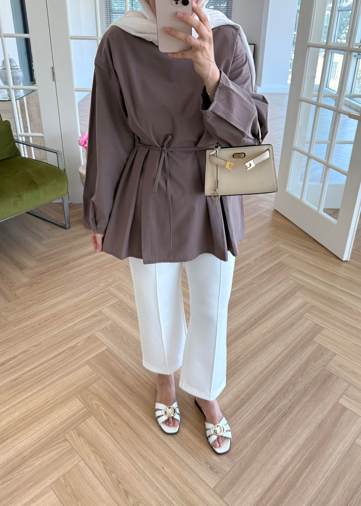 Pile Detaylı Poplin Gömlek Vizon