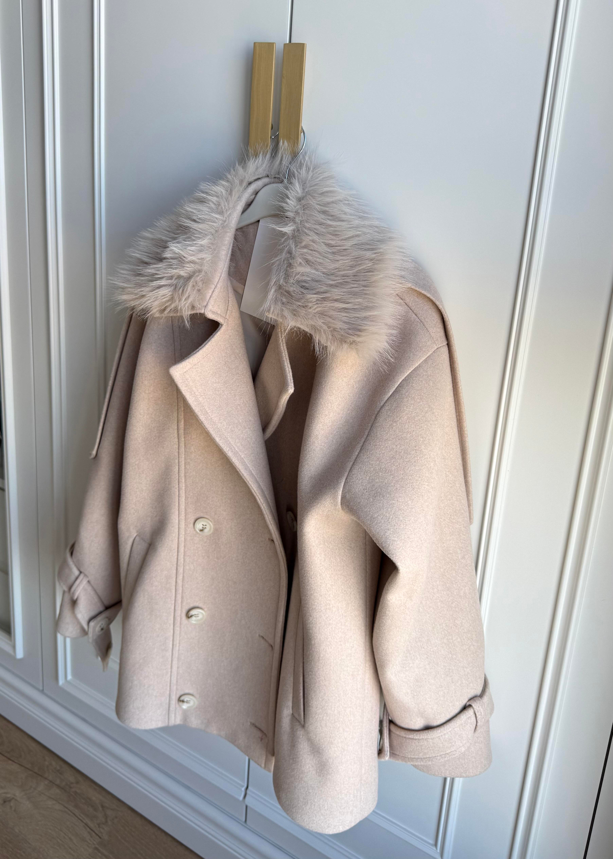 Premium Yakası Kürklü Kısa Kaban Taş