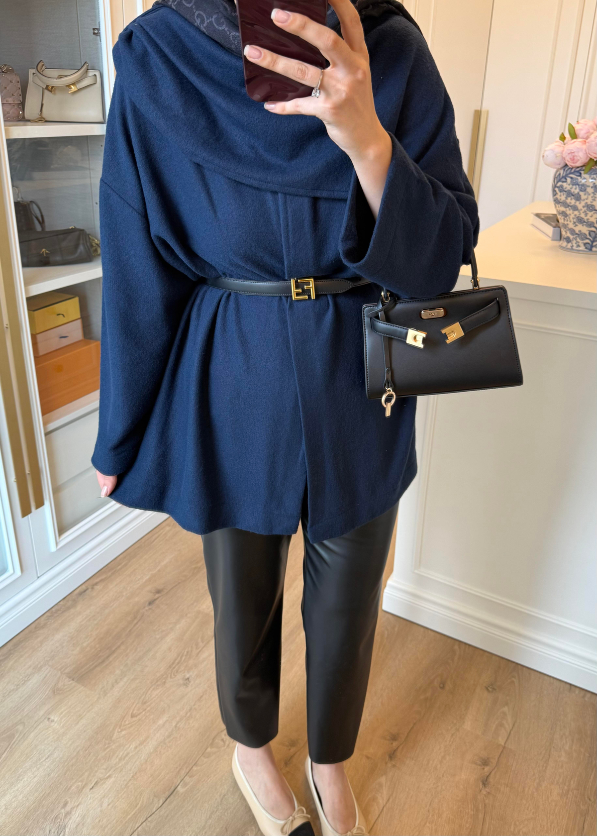 Şal Kapama Detaylı Hırka Lacivert