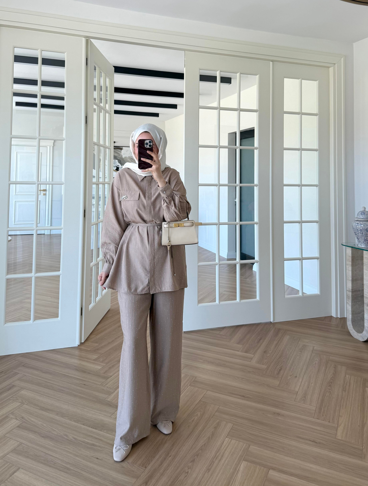 Sara Parıltılı Takım Vizon