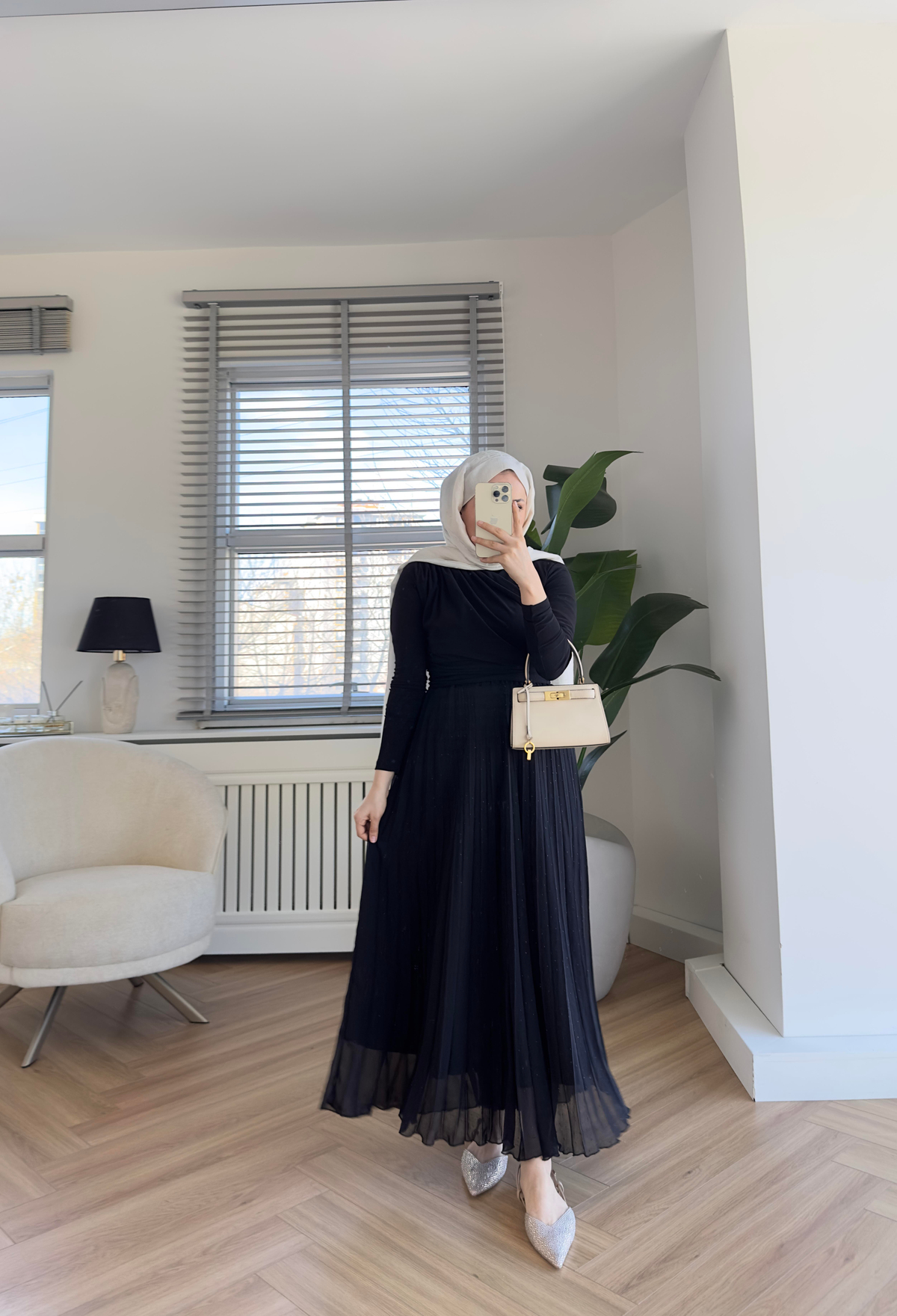 Taşlı Piliseli Etek Siyah