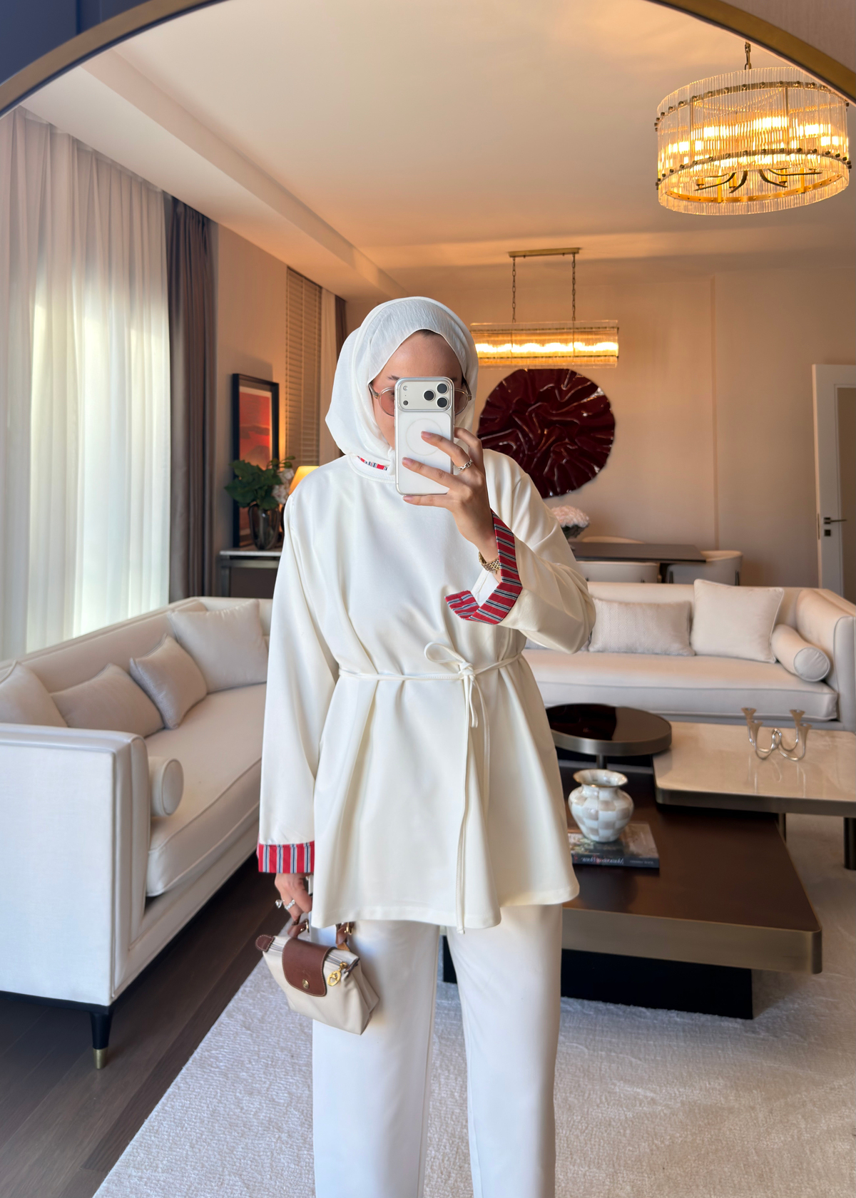 Yakası ve Kolları Gömlek Detaylı Bağlamalı Sweat Ekru