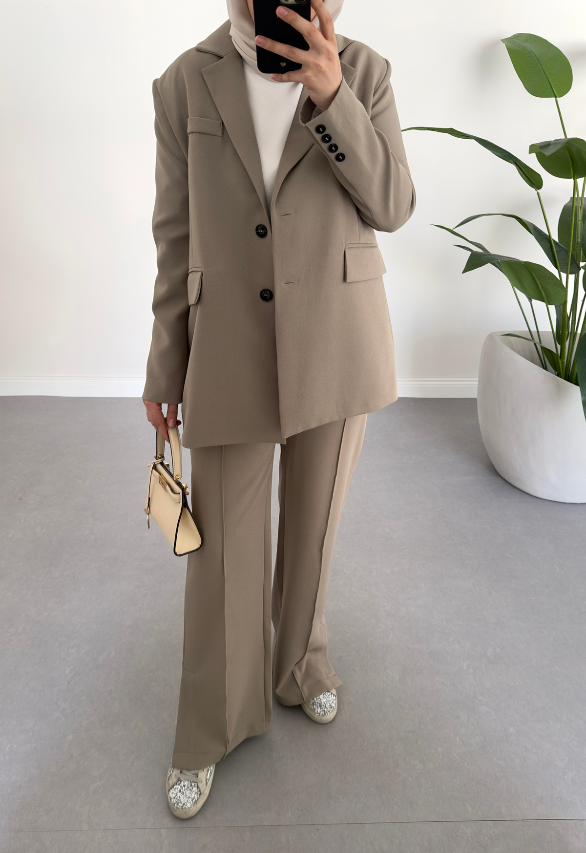 Yan Yırtmaçlı Krep Pantolon Vizon