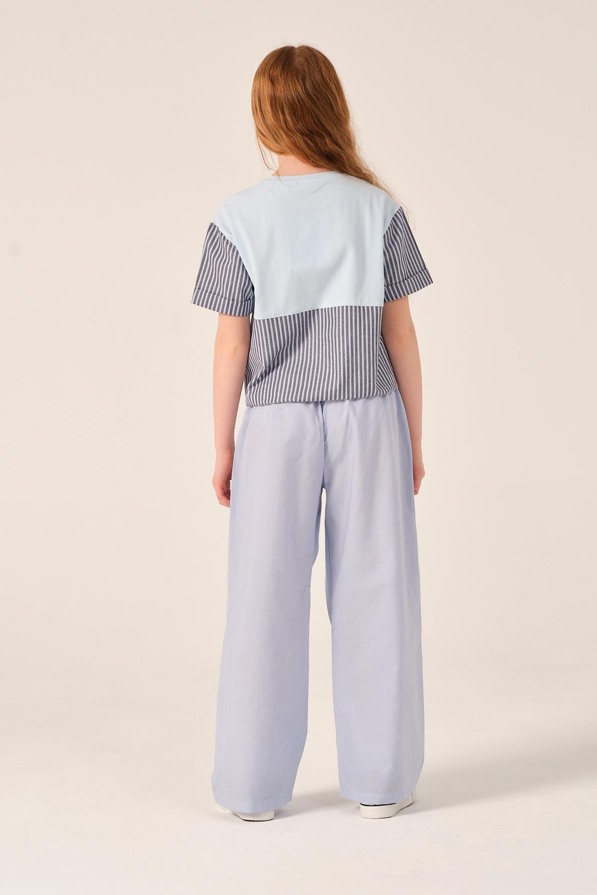 Genç Kız Çocuk Kalp Nakışlı Garnili T-shirt