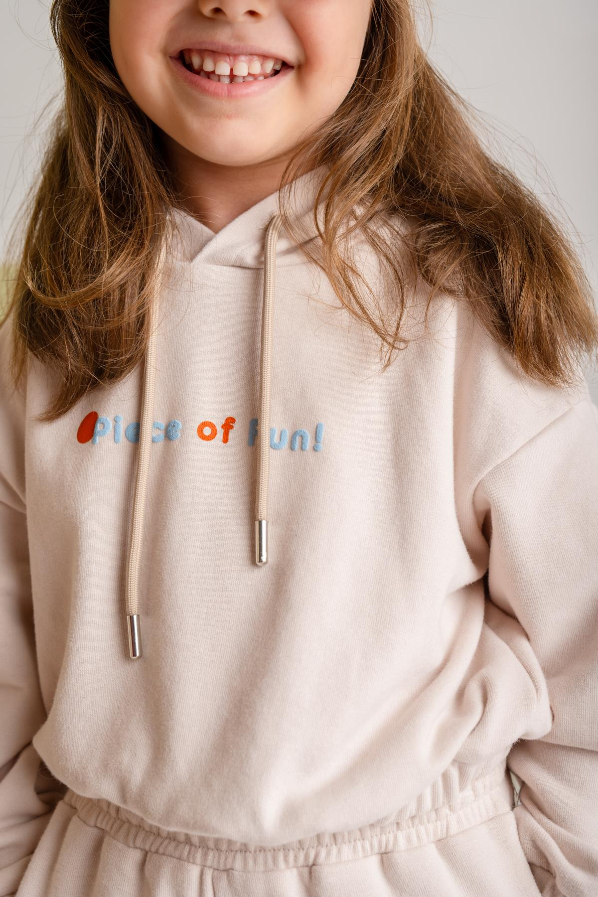 Kız Çocuk Kapşonlu Crop Sweatshirt - Krem