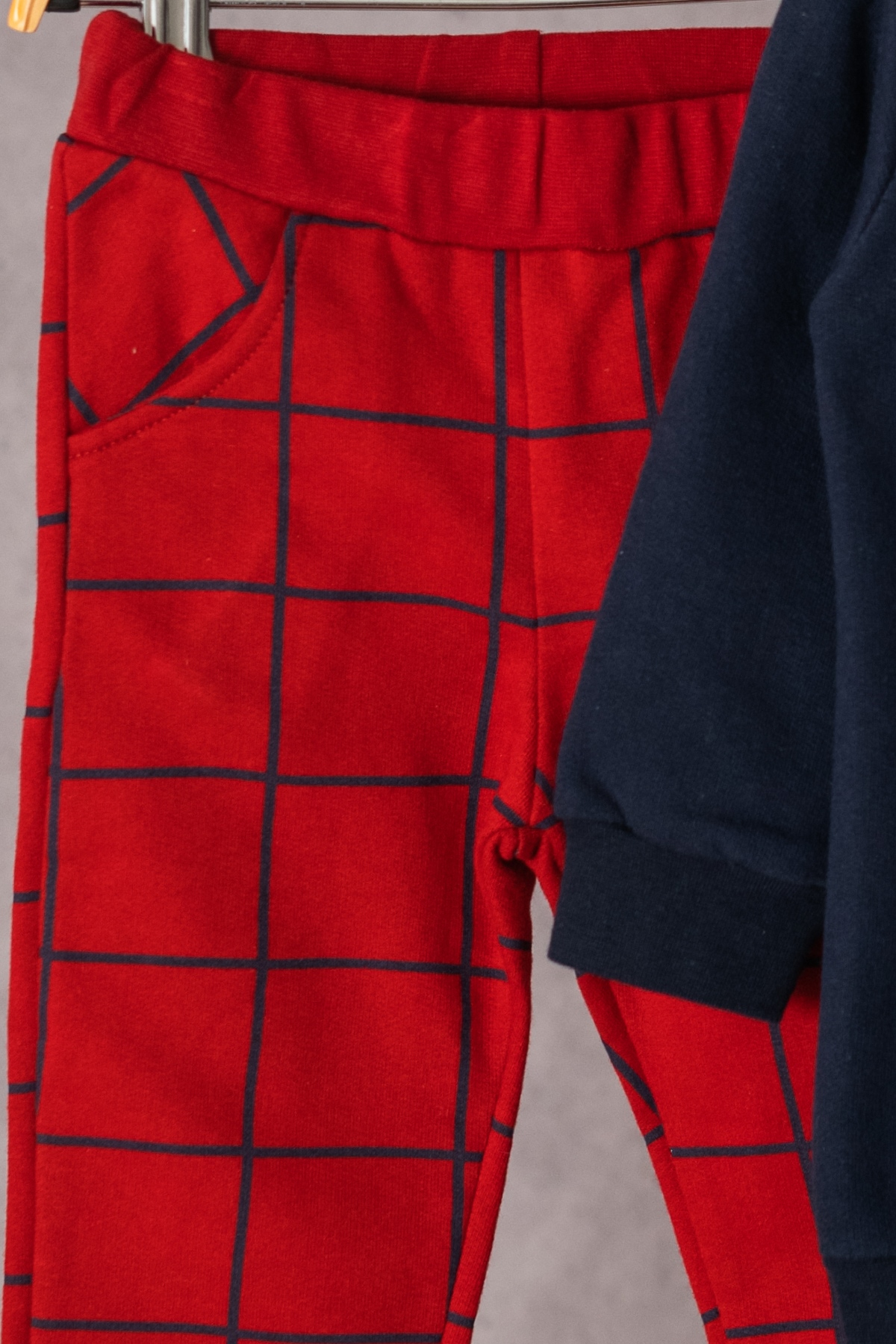 Baskili Sweatshirt ve Ekose Pantolon Takim (6ay-4yas)