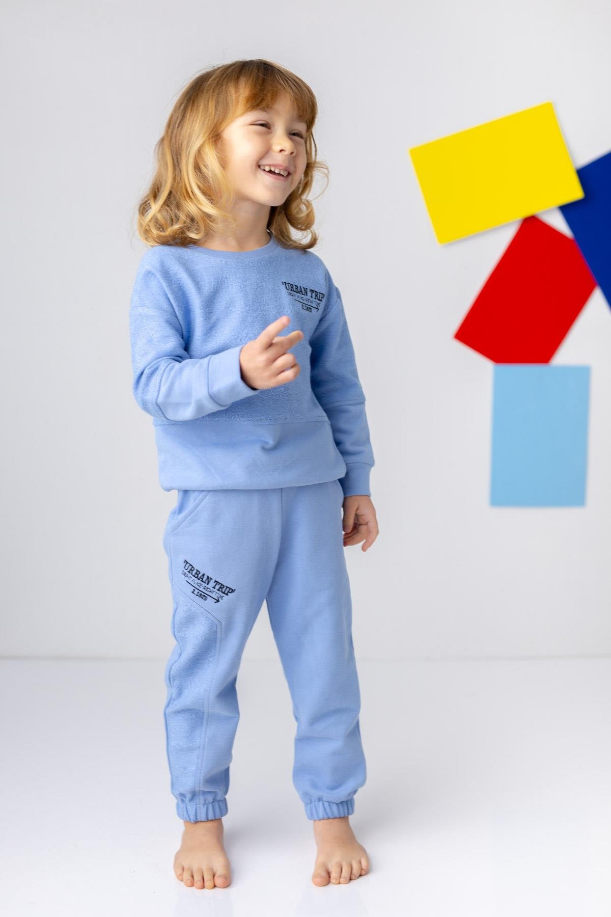 ERKEK COCUK  NAKIS DETAYLI  ESOFMAN TAKIMI