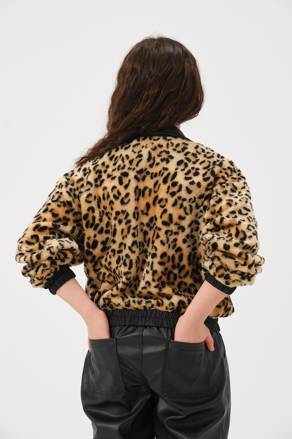 Genç Kız Çocuk Cep Detaylı Leopar Mont - Siyah Leopar