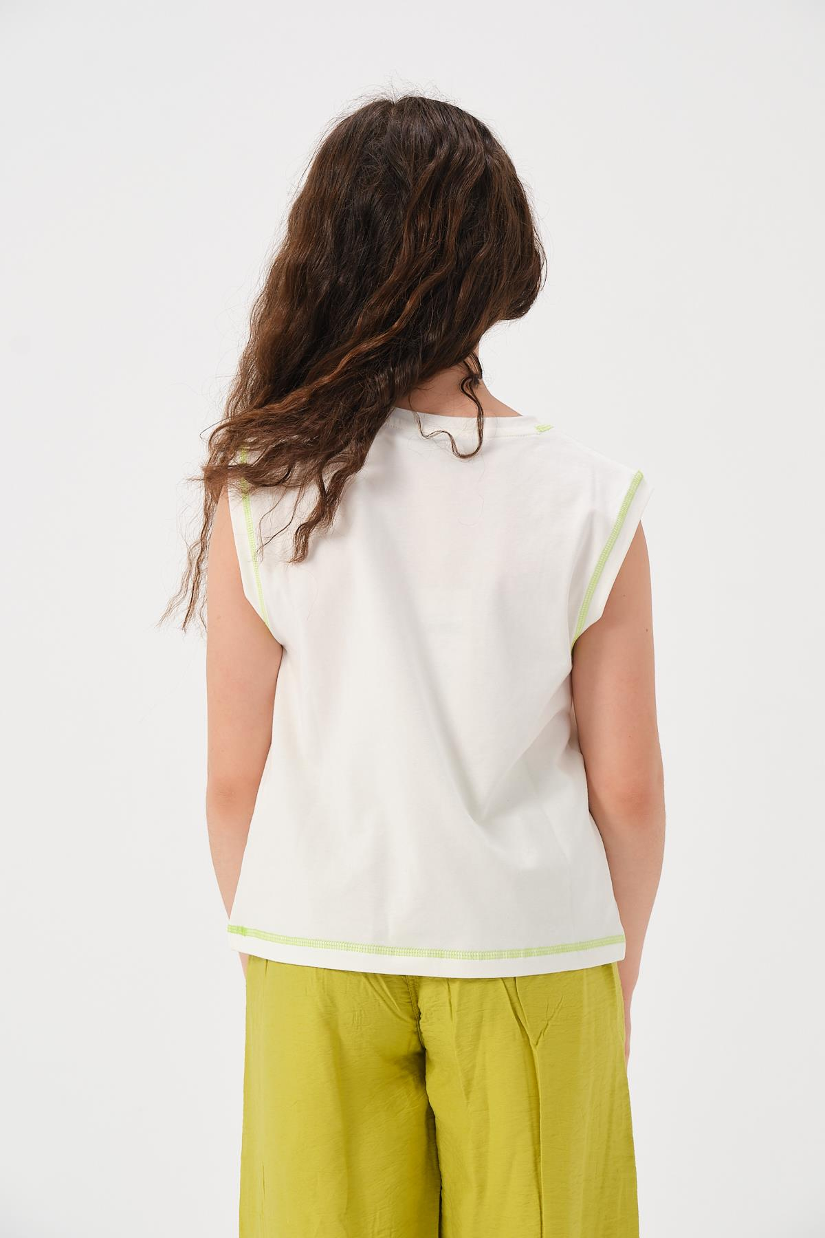 Genç Kız Çocuk Yazı Baskılı Kolsuz T-shirt