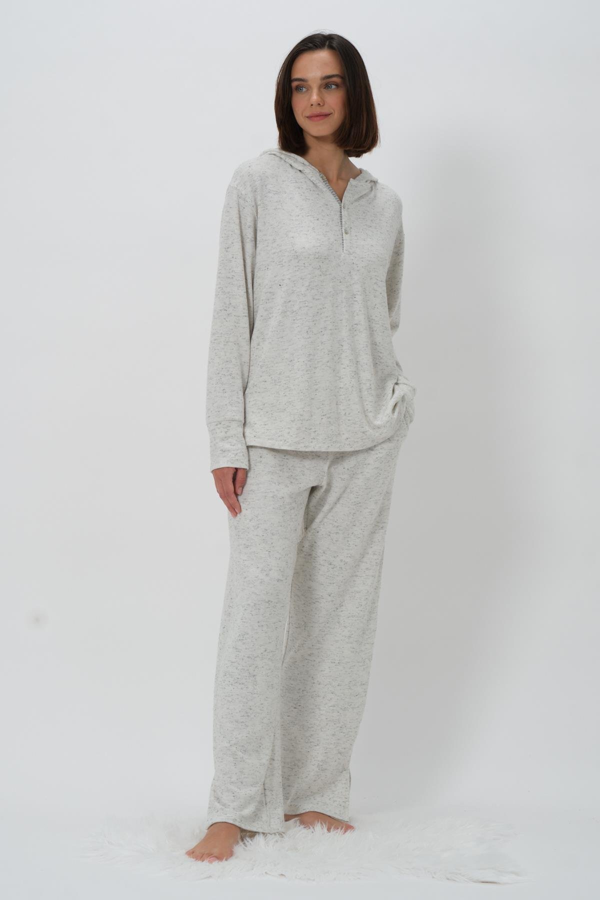 Kadın Kapüşonlü Düğmeli Pijama Takımı - Ekru