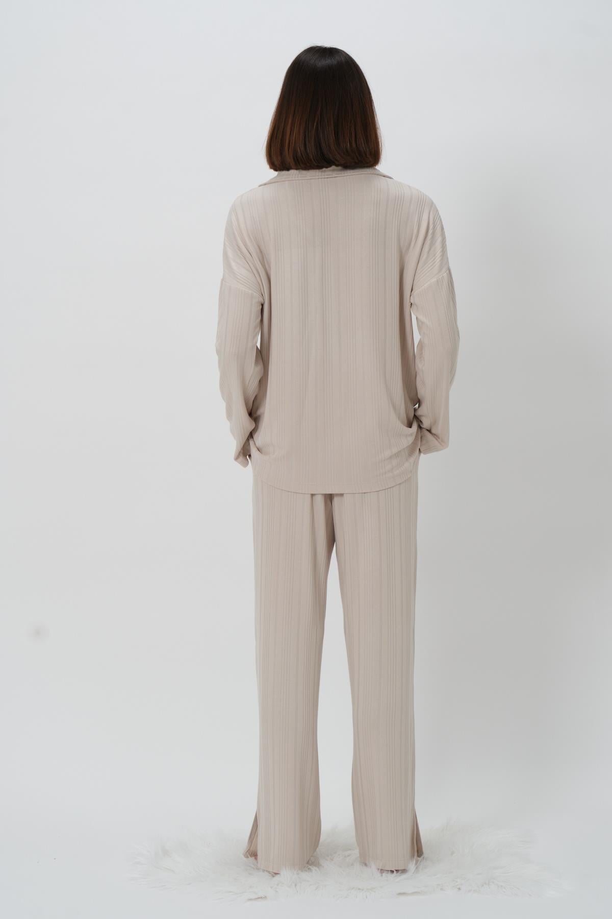 Kadın Yaka Detaylı Pijama Takımı - Taş Rengi