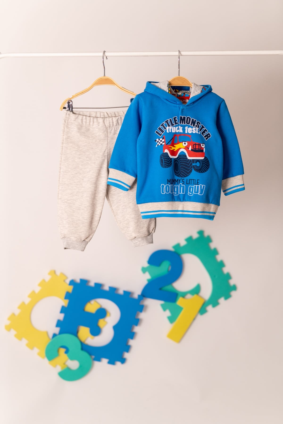 Kapüsonlu Sweatshirt ve Esofman Alti Takim (6ay-4yas)