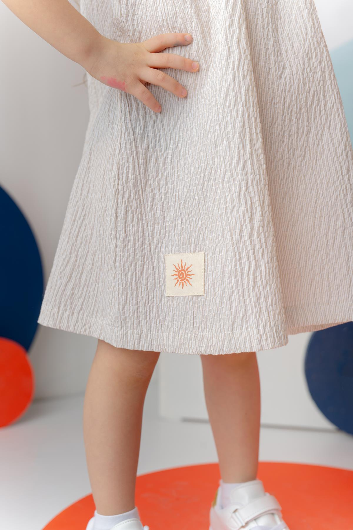 Kız Çocuk Çizgili Arkası Fiyonklu Gofre Elbise - Taş Çizgili