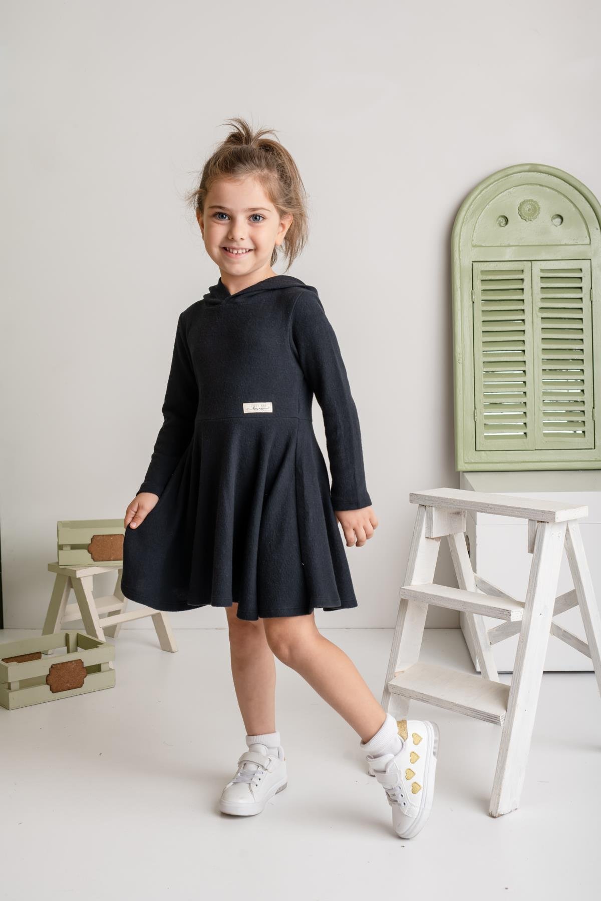 Kız Çocuk Kapşonlu Yumoş Elbise - Siyah