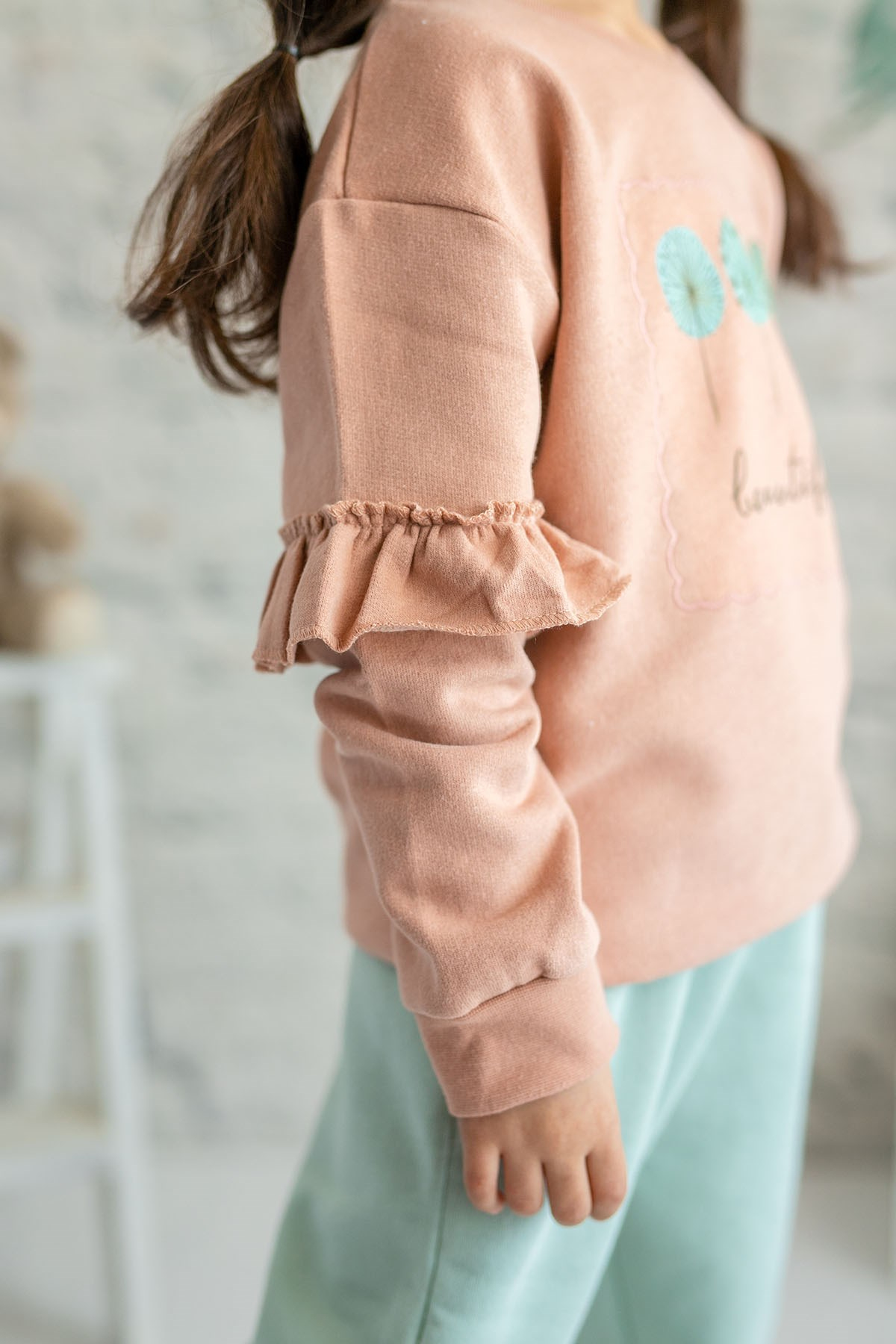 Kız Çocuk Kolları Fırfırlı Beautiful Baskılı Sweatshirt (2-7yaş)
