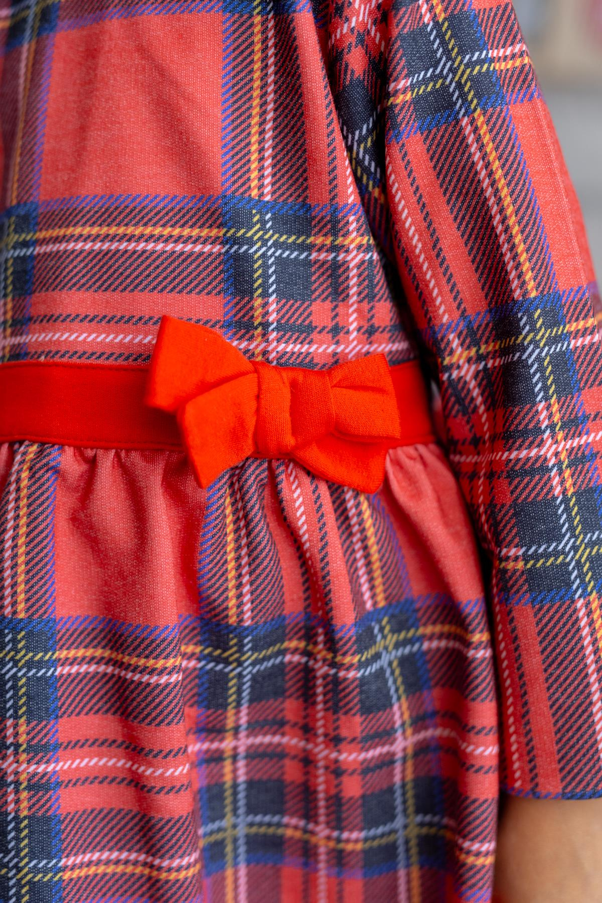 KIZ COCUK YILBASI TEMALI EKOSE DESENLI ELBISE