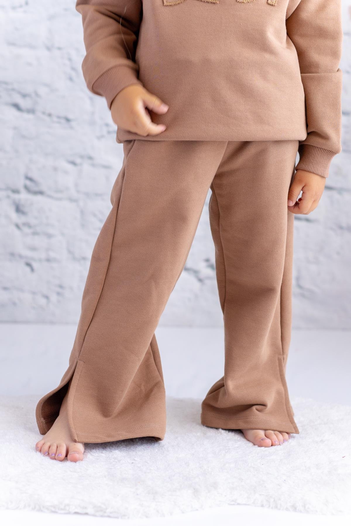 Kız Çocuk Yırtmaç Detaylı Eşofman Altı - Kahverengi