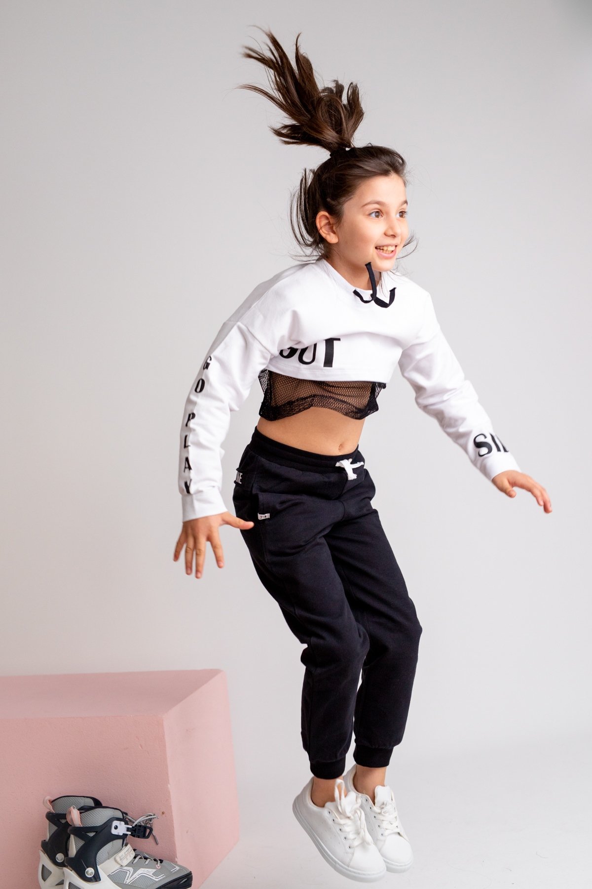 Kız Çocuk Go Play Fileli Crop Beyaz Sweatshirt (4-12yaş)