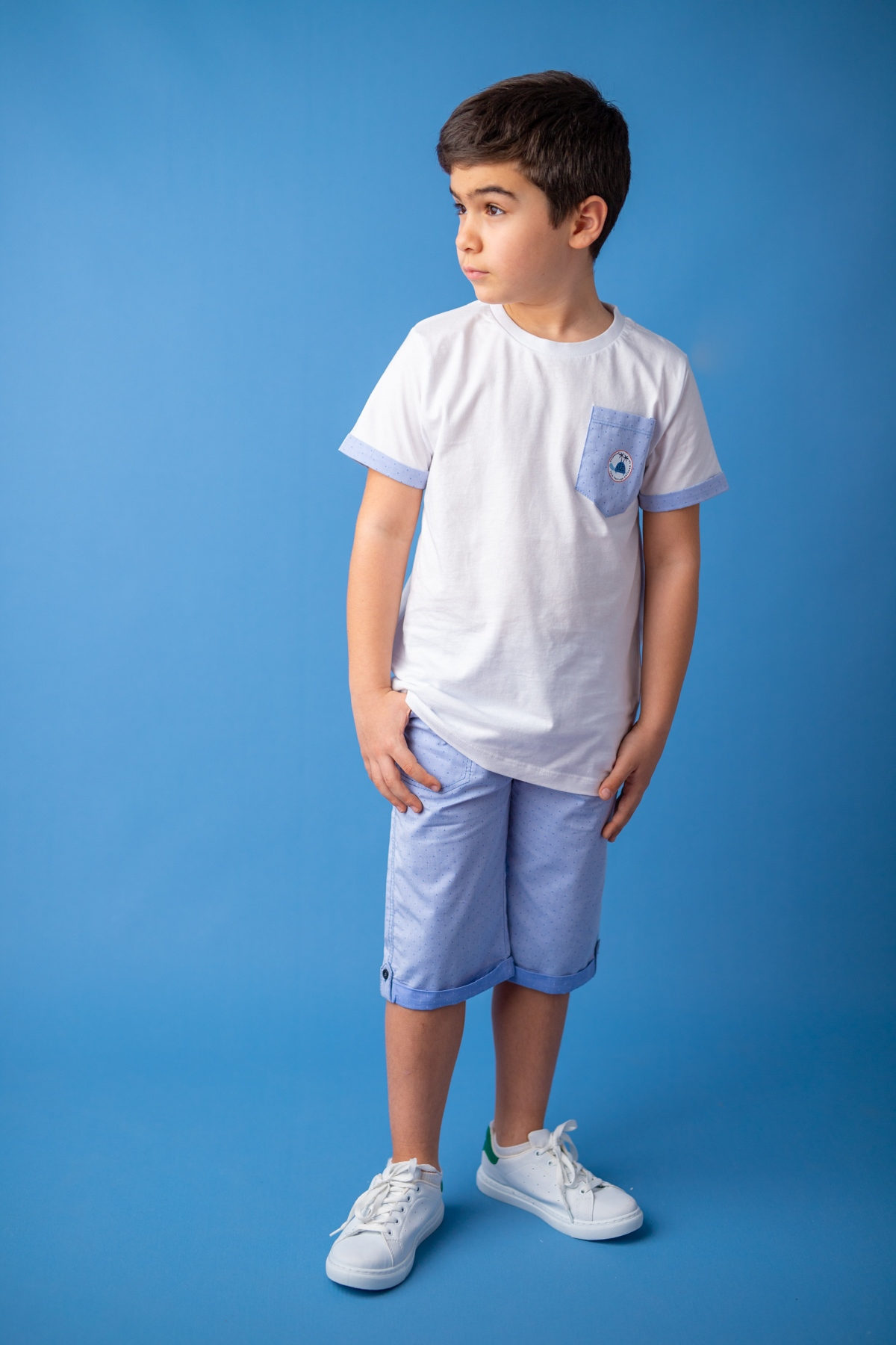 T-SHIRT