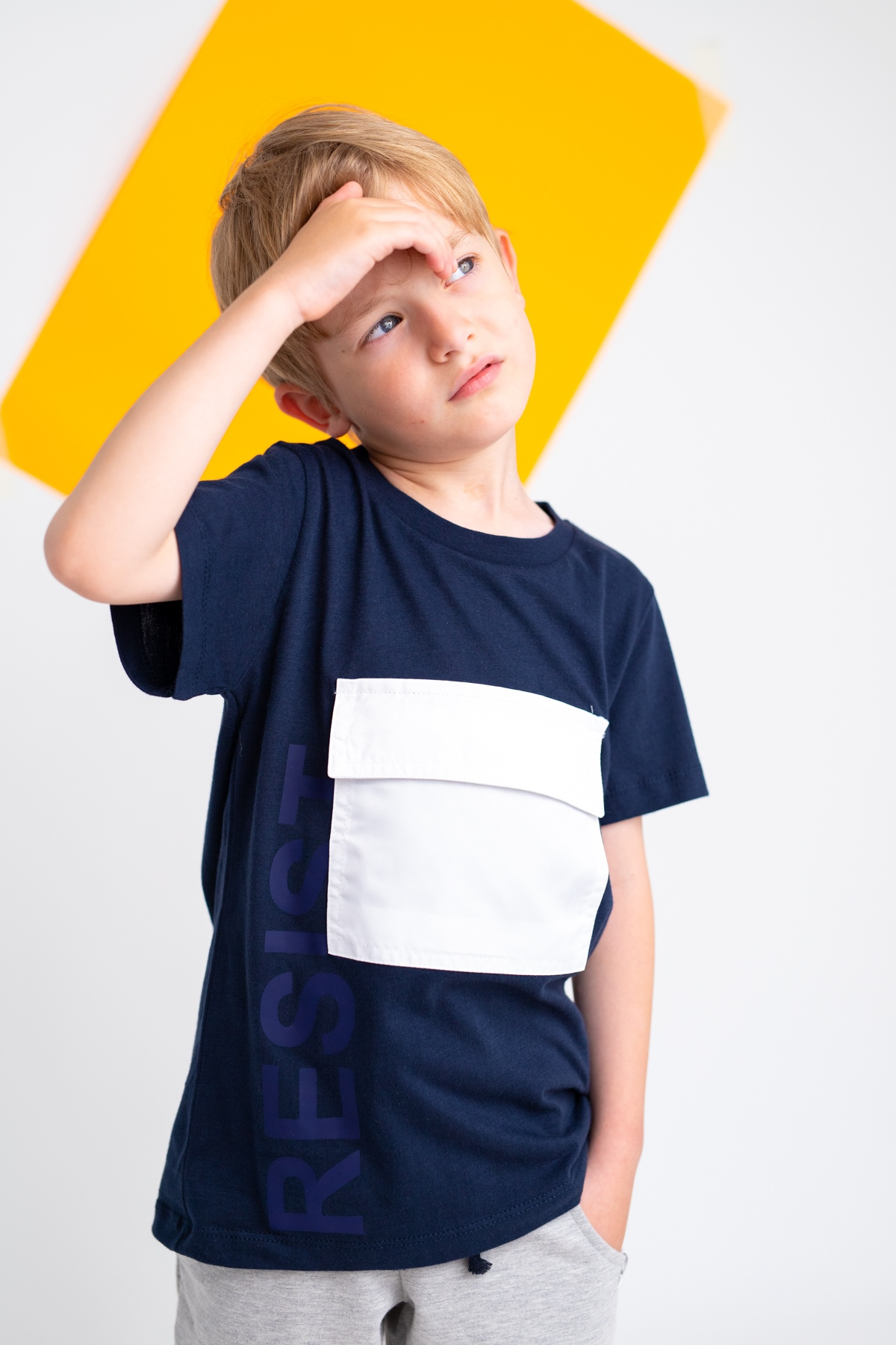 T-SHIRT