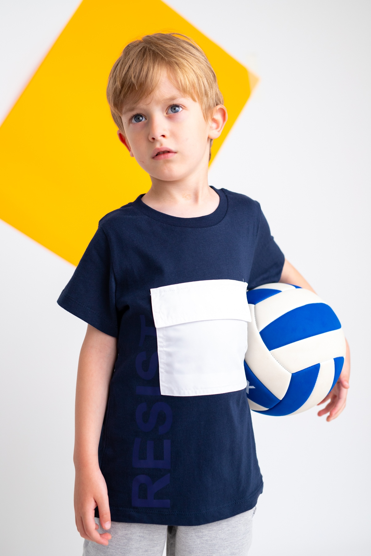 T-SHIRT