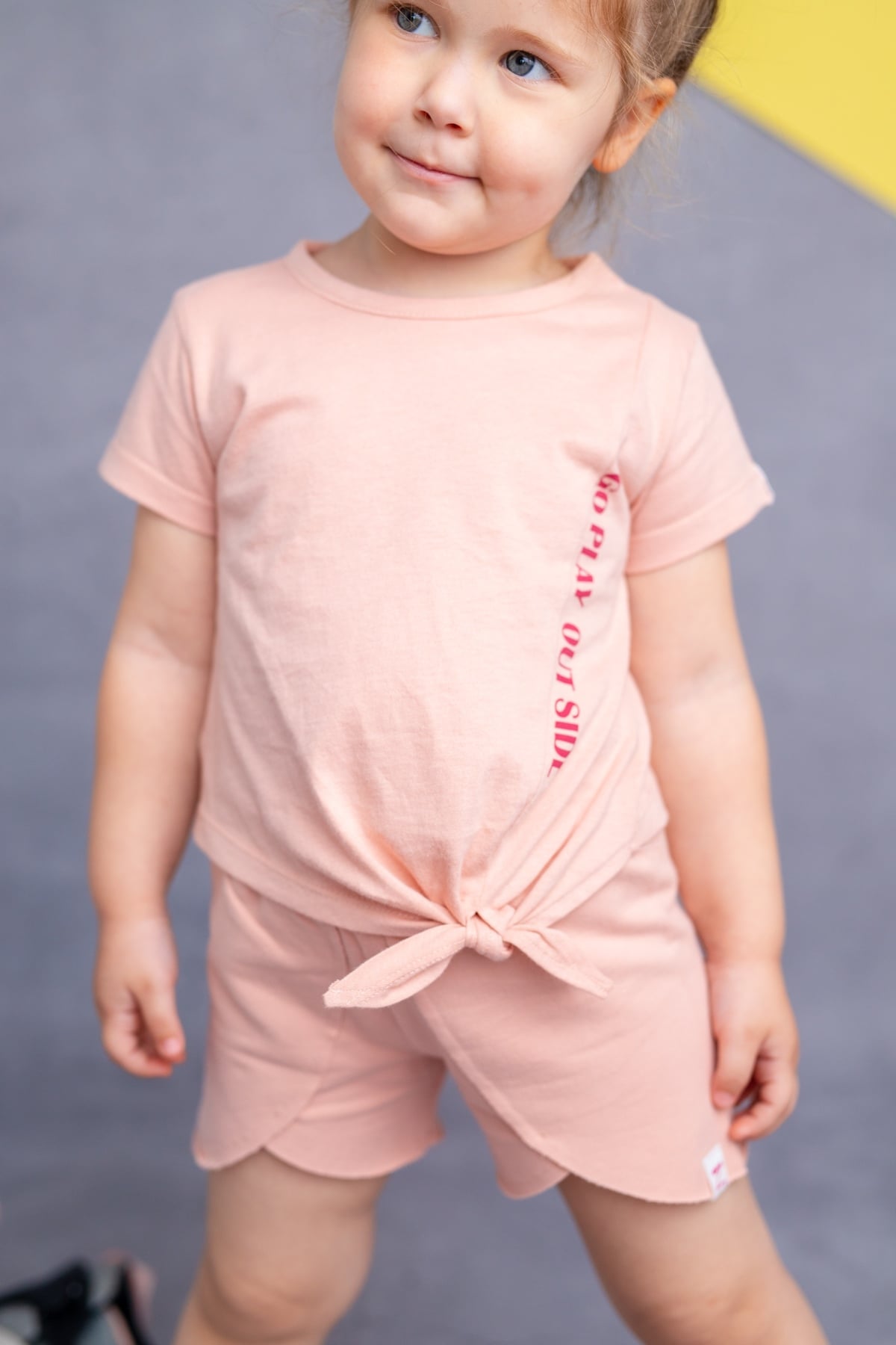 T-SHIRT