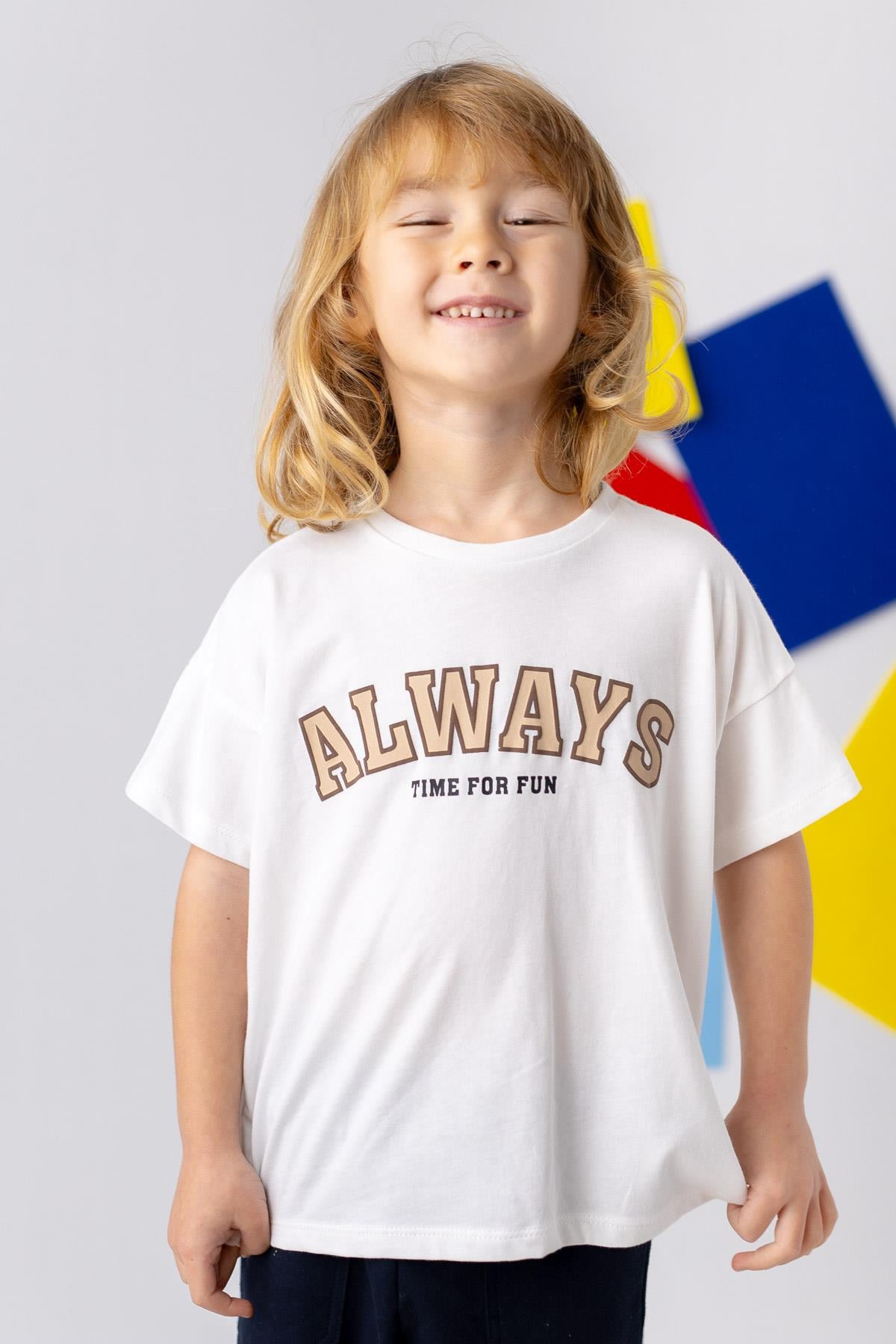 Unisex Kabartma Baskılı Basic T-shirt