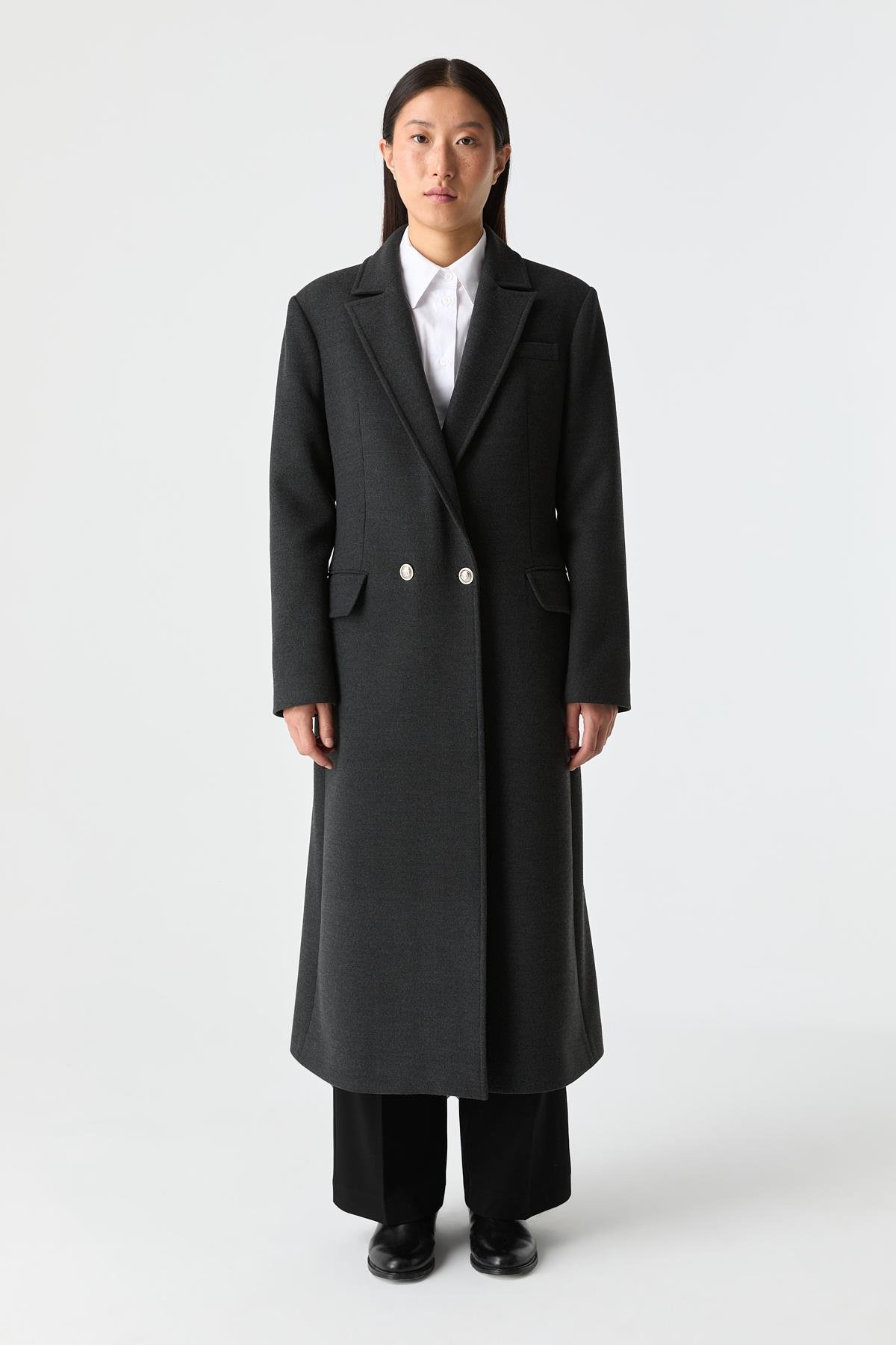 Cepli Düz Kesim Palto{KATEGORİ}