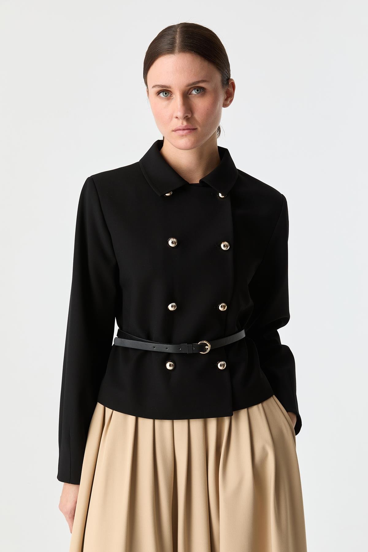 Modern Kesim Kısa Ceket{KATEGORİ}