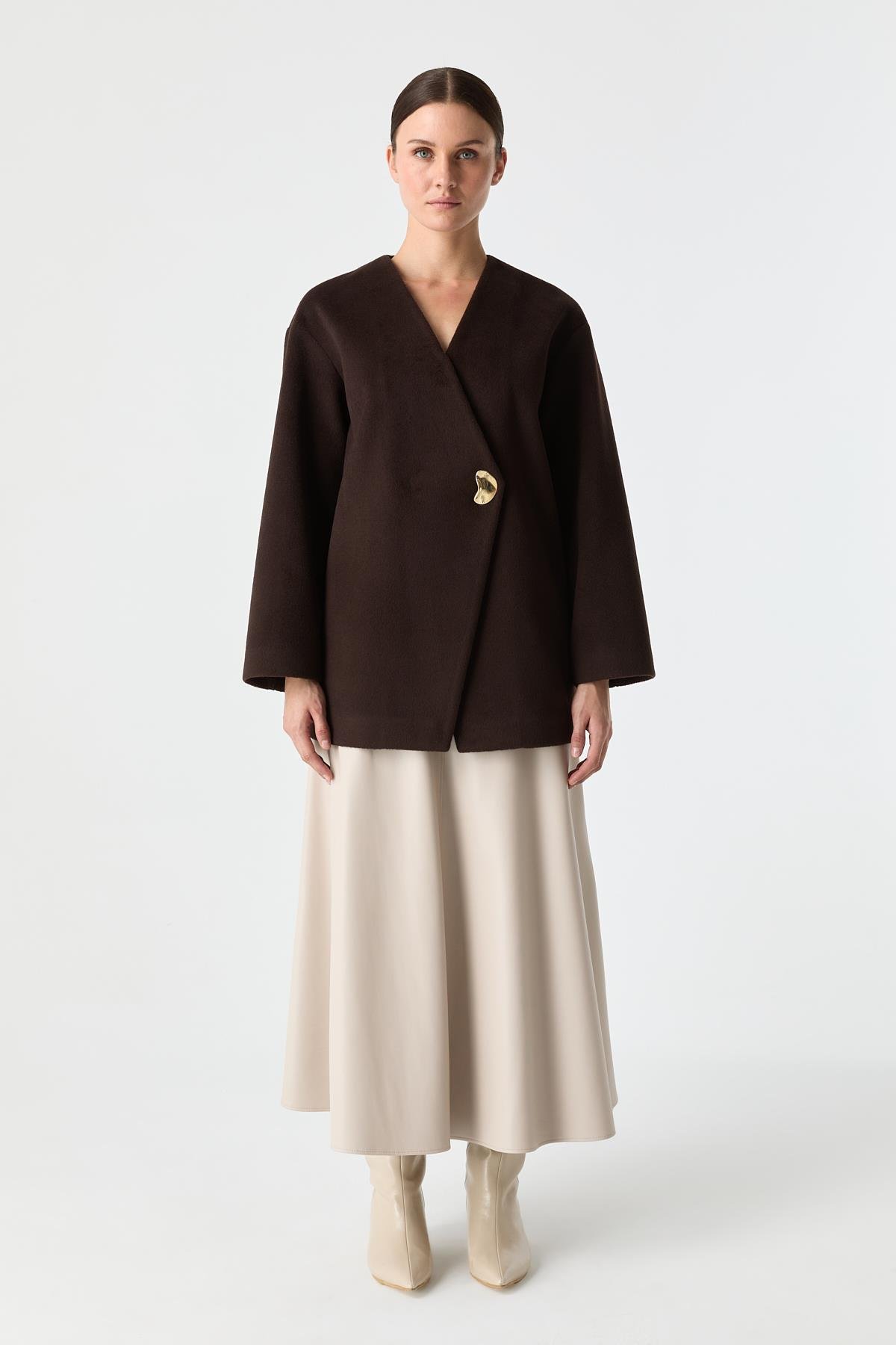 V Yaka Kaşe Ceket{KATEGORİ}