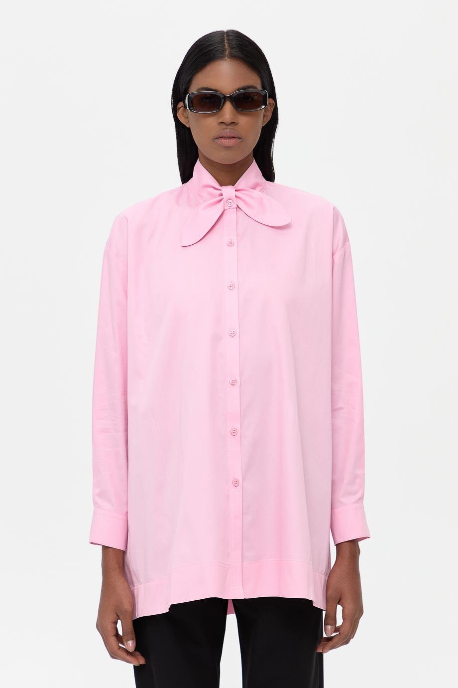 %100 Pamuk Yaka Detaylı Gömlek{KATEGORİ}