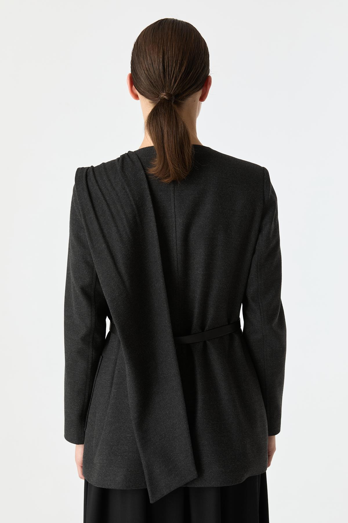 Atkı Detaylı Ceket SİYAH{KATEGORİ}