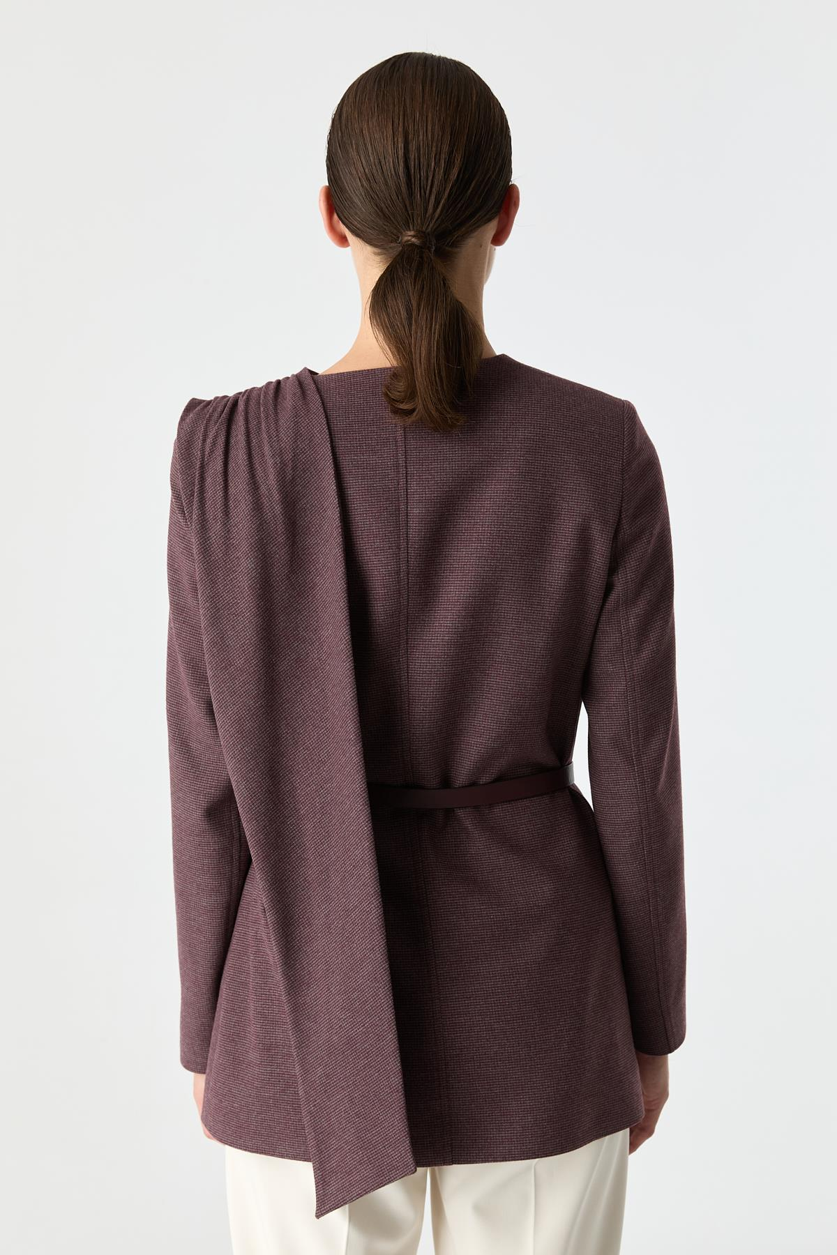 Atkı Detaylı Ceket MÜRDÜM{KATEGORİ}